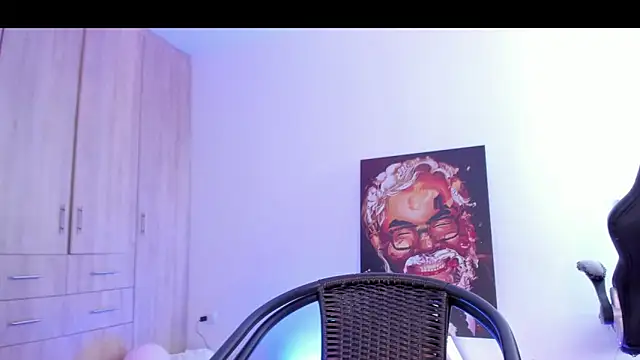 JulzLopez  online show from March 21, 8:12 pm