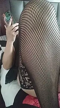 Linamadura online show from April 14, 2:34 pm