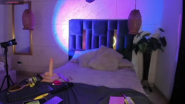 Snapshot of sophia_willliamss chatting on February 27, 12:38 pm sophia willliamss online show from February 27, 12:38 pm