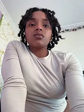 Snapshot of Ebony_love07 chatting on May 20, 9:10 pm Ebony love07 online show from May 20, 9:10 pm
