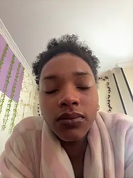 Snapshot of Ebony_love07 chatting on June 3, 1:25 pm Ebony love07 online show from June 3, 1:25 pm