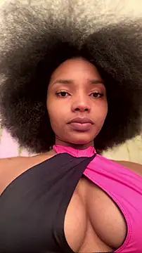 Snapshot of Ebony_love07 chatting on July 9, 7:40 pm Ebony love07 online show from July 9, 7:40 pm