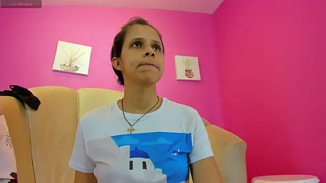 mitzukywinteer online show from February 19, 8:05 pm