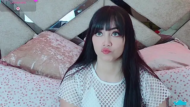Snapshot of Sabrinaaa__ chatting on July 8, 3:49 pm Sabrinaaa online show from July 8, 3:49 pm