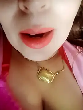 Snapshot of Naughty-Yousra chatting on April 24, 2:52 pm Naughty-Yousra online show from April 24, 2:52 pm