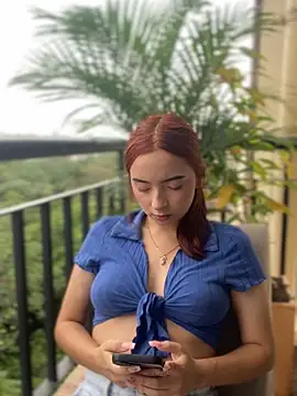 Snapshot of Carithooo chatting on February 6, 1:47 pm Carithooo online show from February 6, 1:47 pm