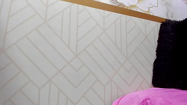 zaira skinny online show from March 7, 8:39 pm