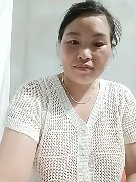 Snapshot of nana_nana99 chatting on August 5, 10:44 pm nana nana99 online show from August 5, 10:44 pm