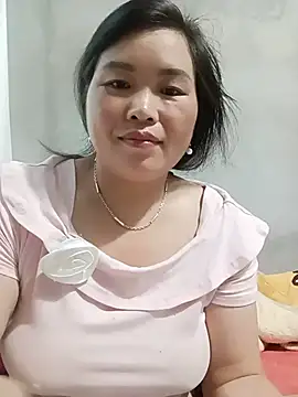 Snapshot of nana_nana99 chatting on August 7, 3:41 am nana nana99 online show from August 7, 3:41 am