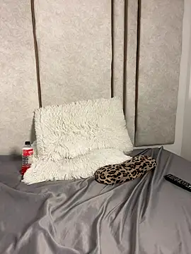 lilithdya online show from March 28, 12:10 am