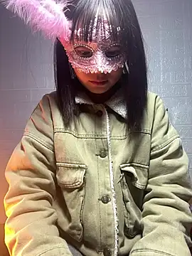 Snapshot of Lata-cute chatting on February 26, 1:04 am Lata-cute online show from February 26, 1:04 am