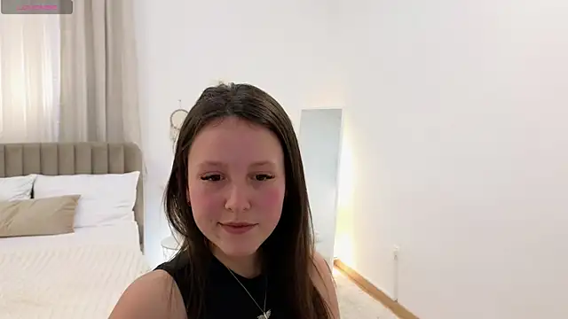 Snapshot of Miss_sindy11 chatting on February 16, 10:22 am Miss sindy11 online show from February 16, 10:22 am