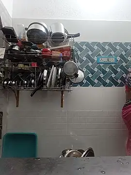 Hot-Tinaa online show from March 24, 2:44 pm