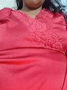 Snapshot of Hot-Tinaa chatting on May 10, 12:16 am Hot-Tinaa online show from May 10, 12:16 am