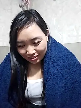 lia-coy online show from February 8, 2:53 pm