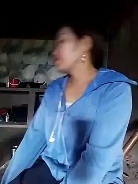 lia-coy online show from March 10, 3:00 am