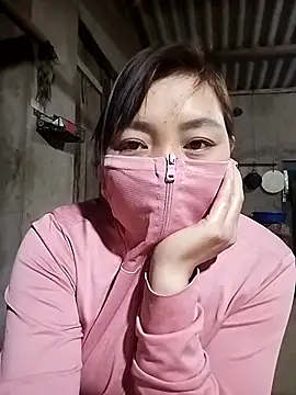 lia-coy online show from March 11, 4:13 pm