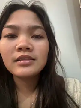 PinaySkinnyJust18 online show from April 18, 9:59 pm