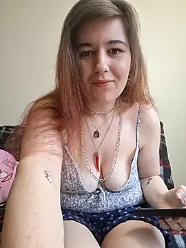 Ashlovescannabis online show from March 18, 12:30 pm