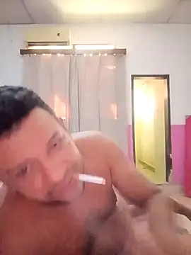 lyn y alex0 online show from January 16, 8:13 pm