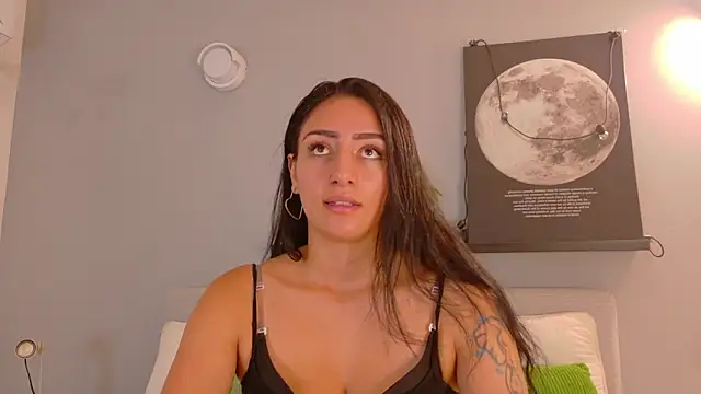 AmmyRouse   online show from April 1, 11:22 am