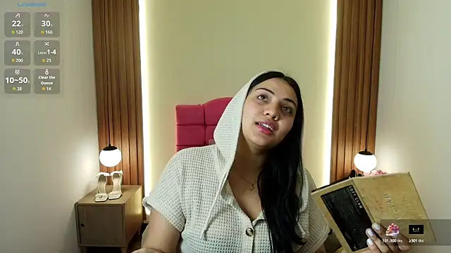 IvonneRoss  online show from March 27, 12:05 pm