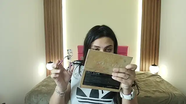 IvonneRoss  online show from June 2, 12:18 pm