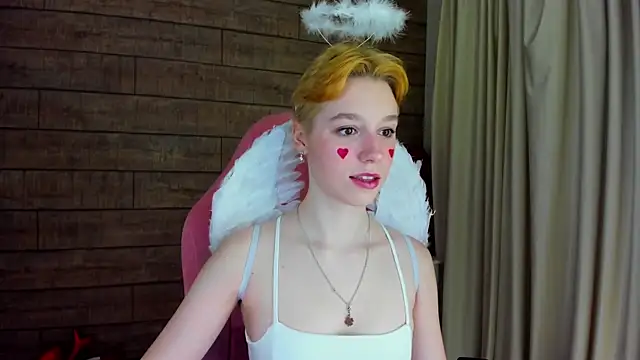 Snapshot of AgataGate chatting on February 14, 4:42 am AgataGate online show from February 14, 4:42 am