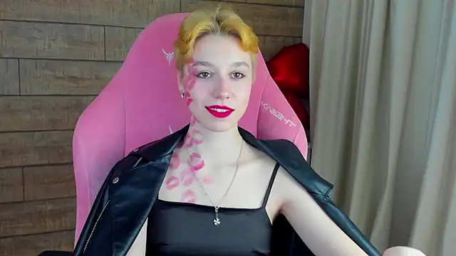 Snapshot of AgataGate chatting on February 22, 4:24 am AgataGate online show from February 22, 4:24 am