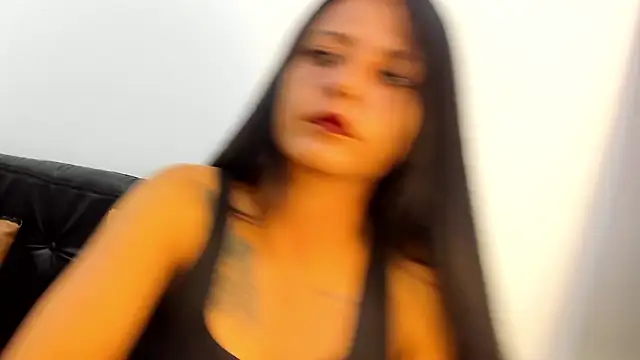 Snapshot of KiaraBlack_01 chatting on February 19, 8:49 pm KiaraBlack 01 online show from February 19, 8:49 pm