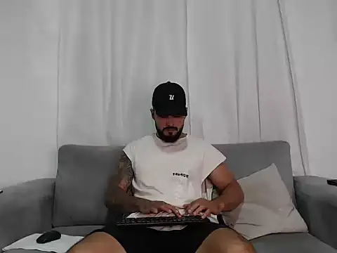 Handsomen69 online show from March 5, 2:07 am