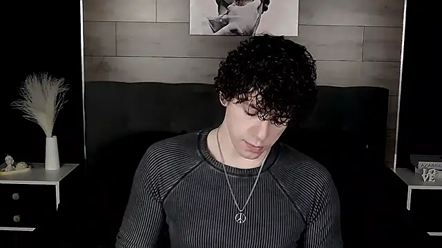 TylerGibson online show from March 23, 5:00 am