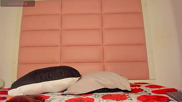 Catalinna 03 online show from March 21, 8:01 pm