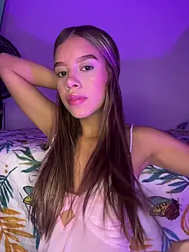 BellaMoon  online show from March 13, 4:30 am