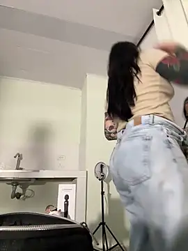 KathiaJenner online show from February 24, 11:52 am