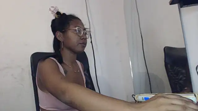 girl sexy27 online show from February 13, 7:21 pm