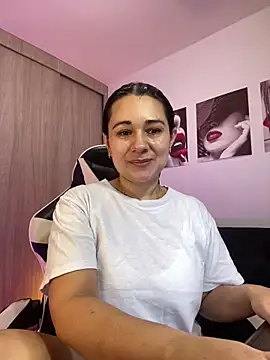 saray mendozaa online show from May 29, 7:34 pm