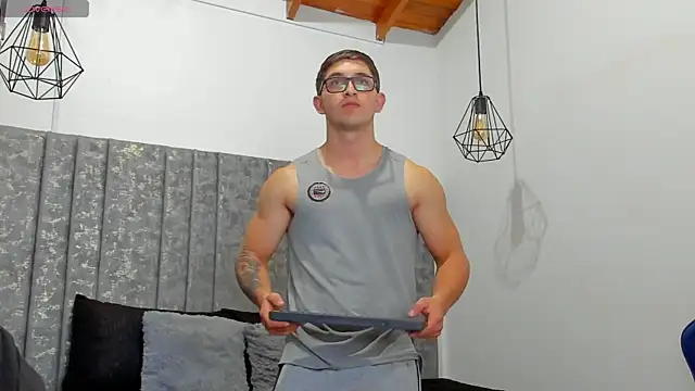 Calvin Hunter online show from April 17, 4:04 am