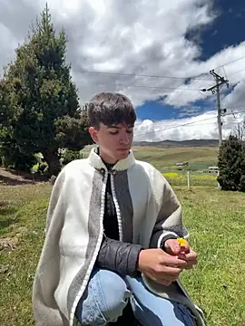 Naim TheKing online show from April 2, 5:54 pm