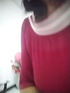 RosseLaure online show from February 10, 9:41 pm