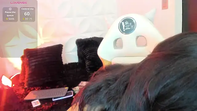 Snapshot of tatiana__ayala chatting on February 2, 4:00 am tatiana ayala online show from February 2, 4:00 am