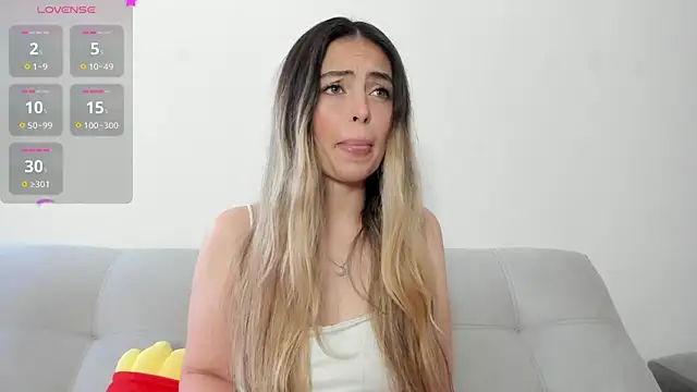 Snapshot of Fernanda_aaaa chatting on June 25, 3:16 pm Fernanda aaaa online show from June 25, 3:16 pm