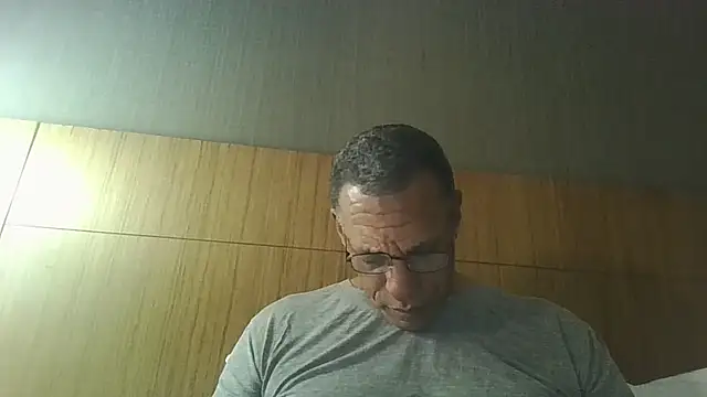 Snapshot of swimmer2496 chatting on April 3, 2:20 am swimmer2496 online show from April 3, 2:20 am