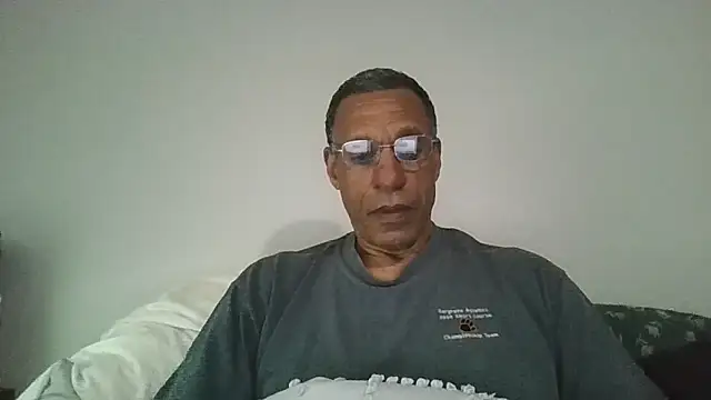 Snapshot of swimmer2496 chatting on April 12, 2:22 pm swimmer2496 online show from April 12, 2:22 pm