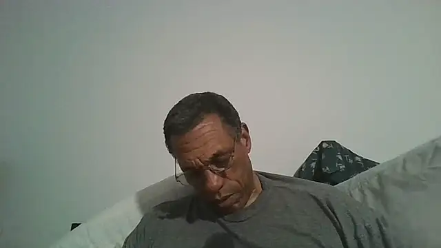 Snapshot of swimmer2496 chatting on April 23, 1:40 am swimmer2496 online show from April 23, 1:40 am