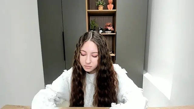 NakeshaPogar online show from January 18, 7:01 am