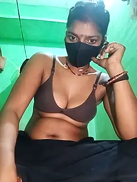 Snapshot of Cute__tanu chatting on February 16, 2:51 am Cute tanu online show from February 16, 2:51 am