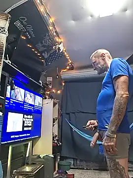 Slick69j online show from February 16, 6:42 am