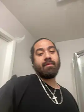 Snapshot of latinflarovs chatting on February 10, 6:28 am latinflarovs online show from February 10, 6:28 am