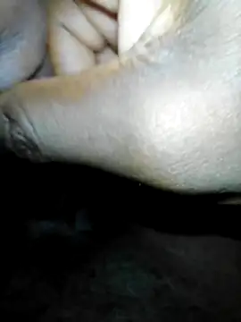 Snapshot of Capetownmonster chatting on April 10, 8:35 pm Capetownmonster online show from April 10, 8:35 pm
